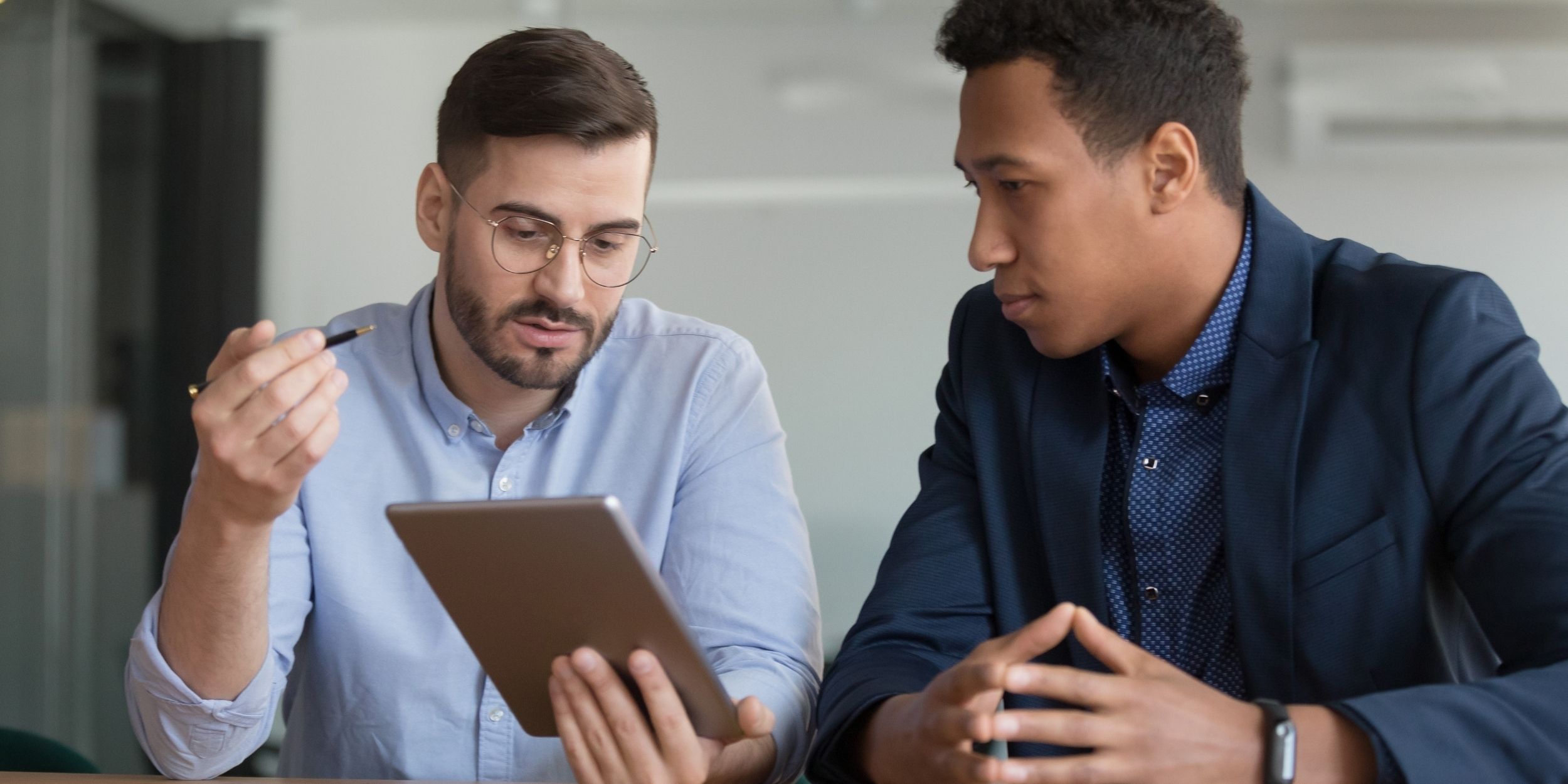 a digital product consultant talks to business leader